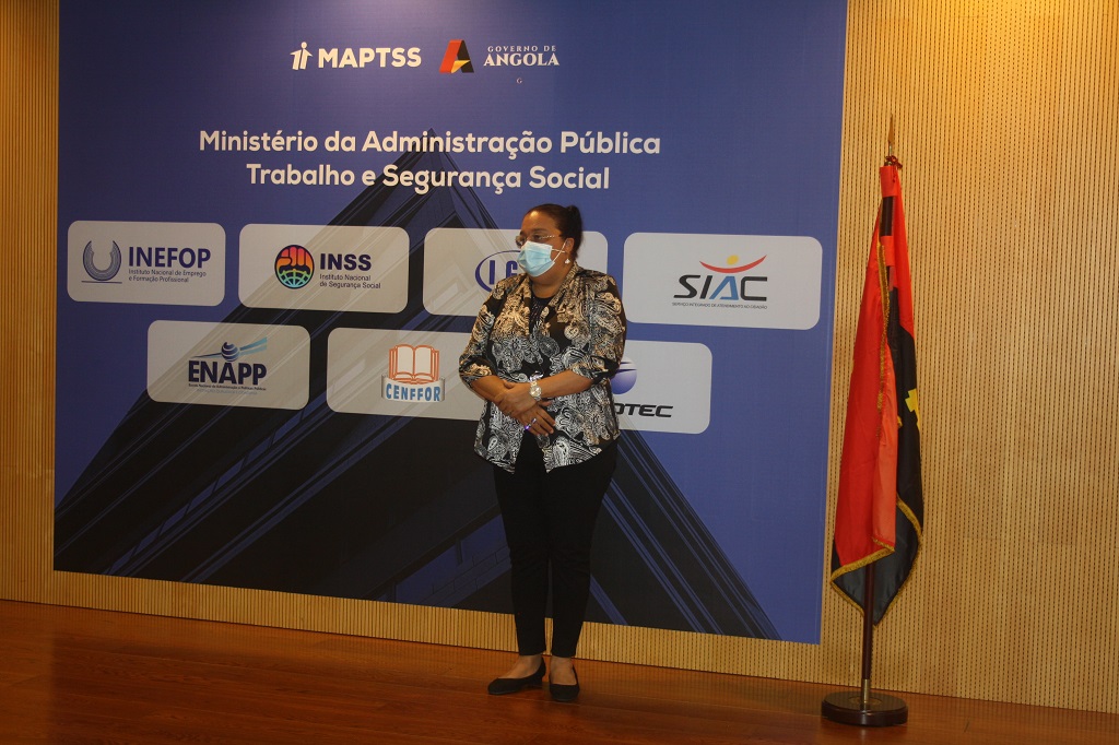 Ministra Teresa Dias abre Conselho Consultivo no Bengo