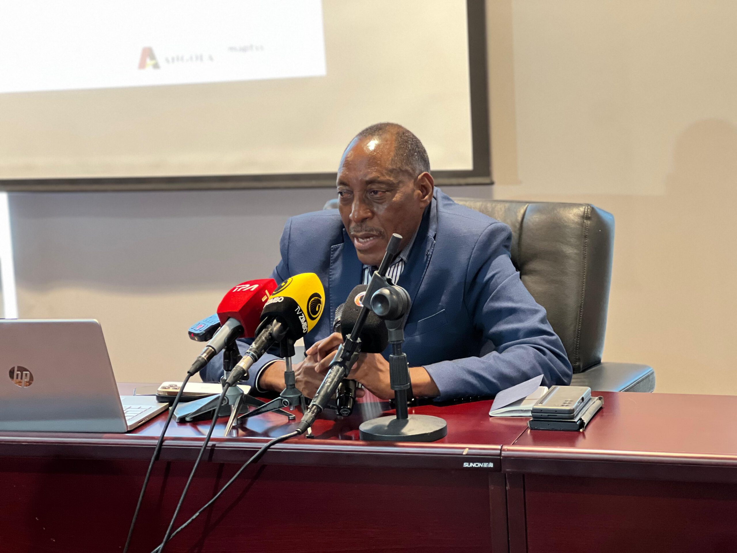 Representantes sindicais aplaudem medida do Executivo